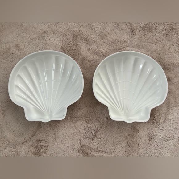 White shells - Picture 2 of 4